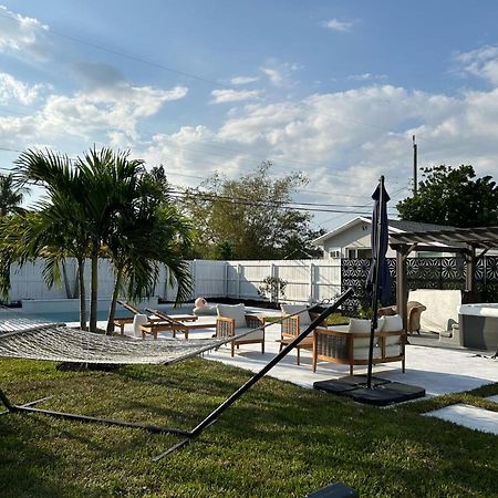 Jungle Cottage With Luxury Pool, Hot Tub And More! Lake Worth Beach Dış mekan fotoğraf